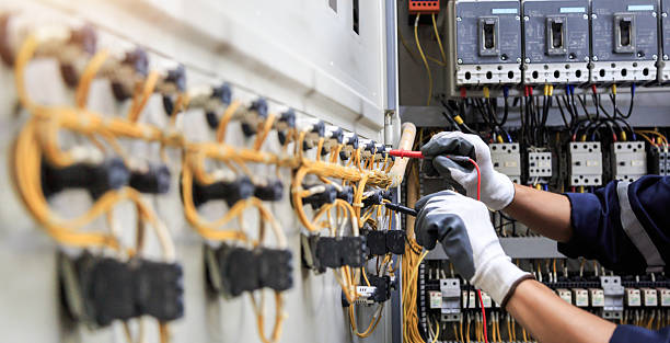 Professional Electrician technician working in Timnath, CO